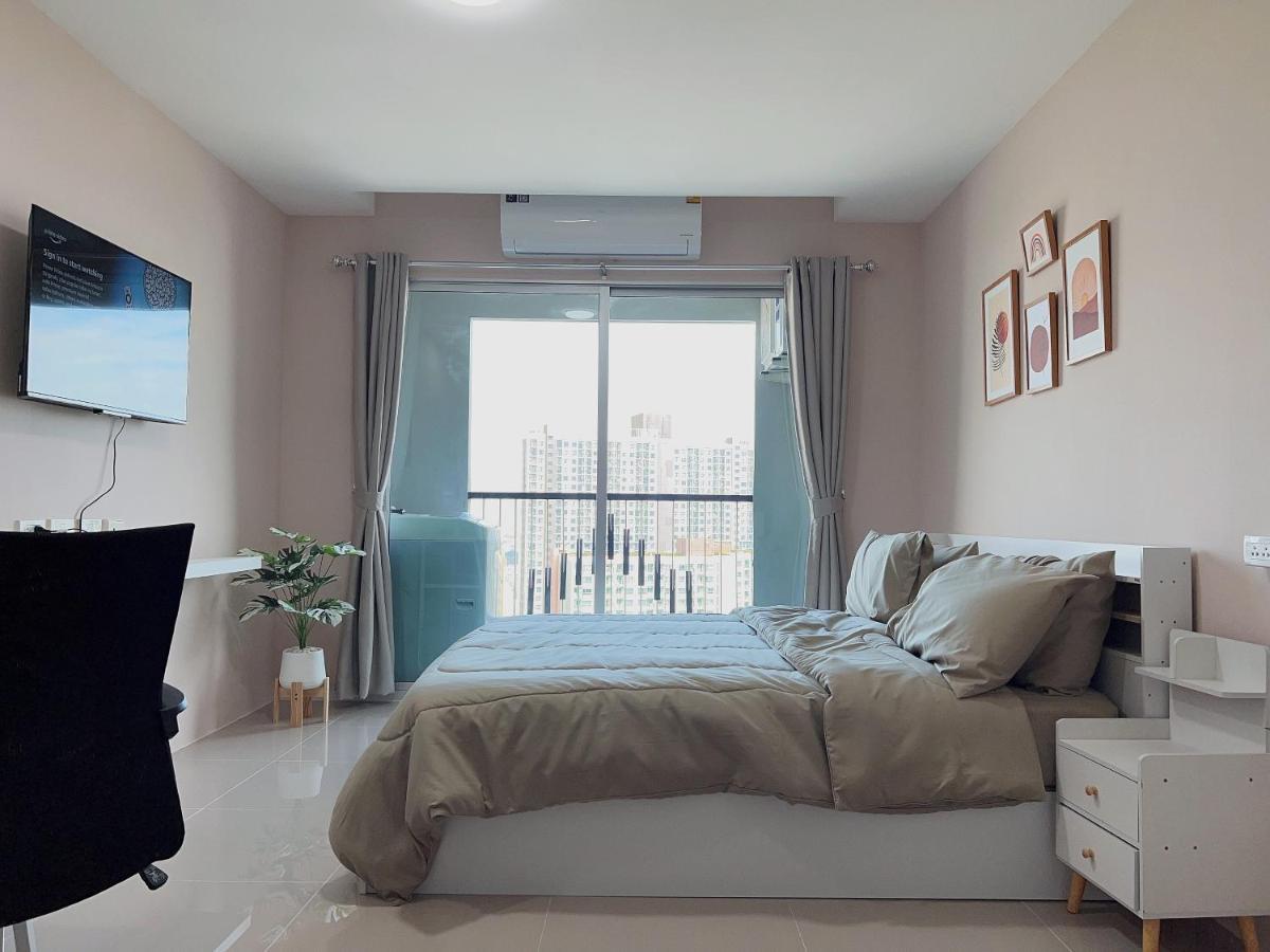 Apartment 29th Floor Studio, Cozy Workplace, Long Stay, Wide Space